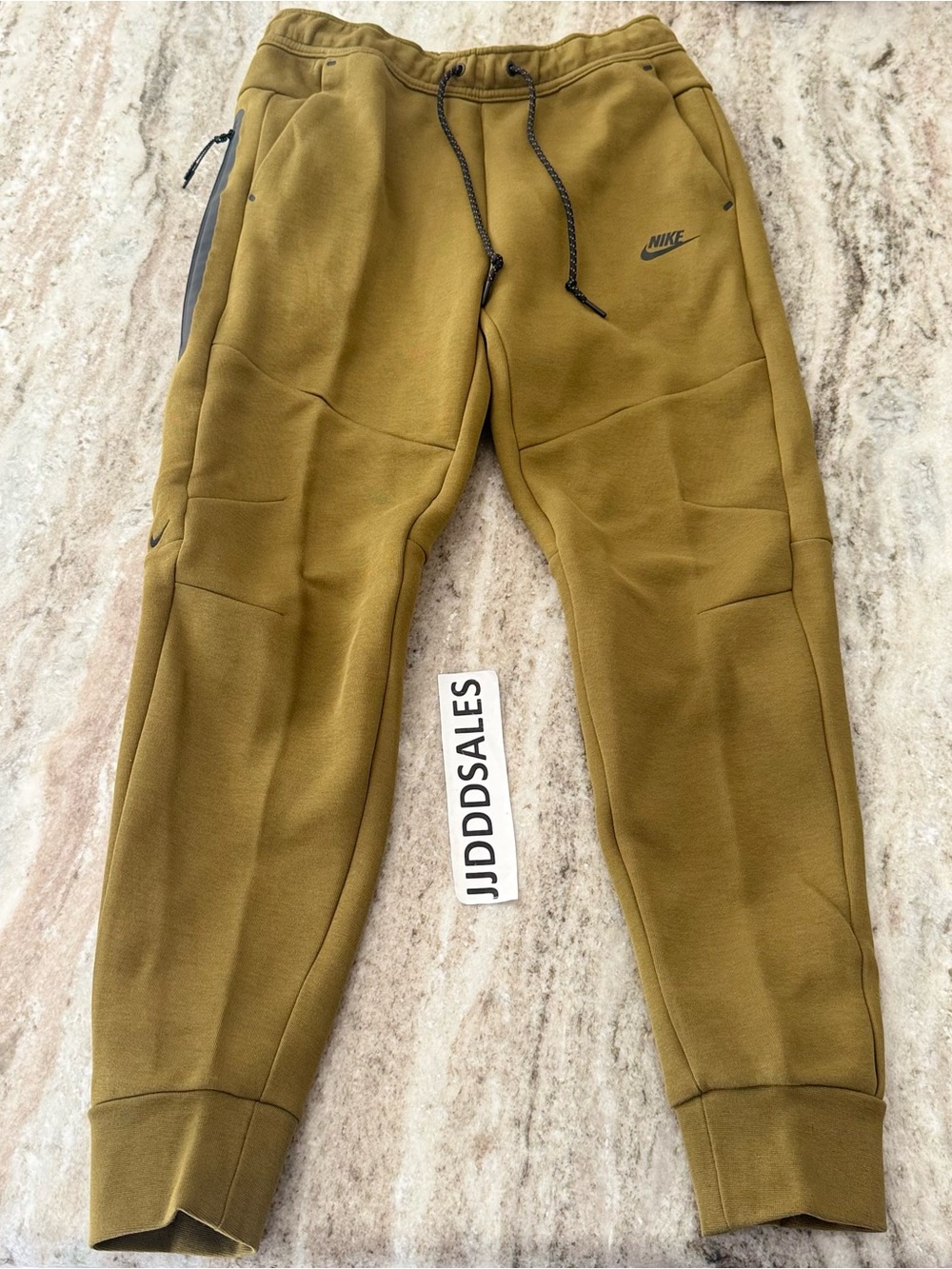 Nike Sportswear Tech Fleece Joggers Pants Olive Green HV0959-368 Men’s Sz M NWT